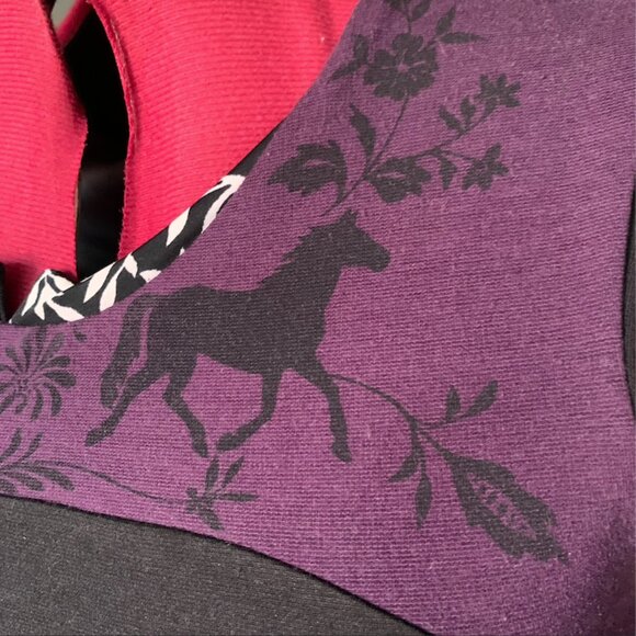 EVE LAVOIE - Asymmetrical short sleeveless dress black and burgundy  horse print - Picture 10 of 12